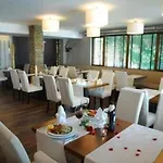 Forest Nook 3 Apartman Pamporovo